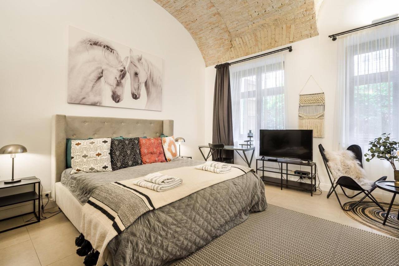 Urban Stable Luxury Apartament *
